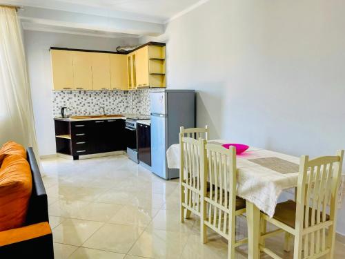 Cozinha, EasySleep City Center in Divjake