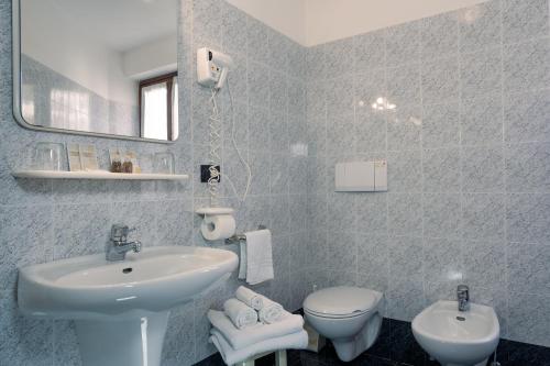 Hotel Irma - image 4