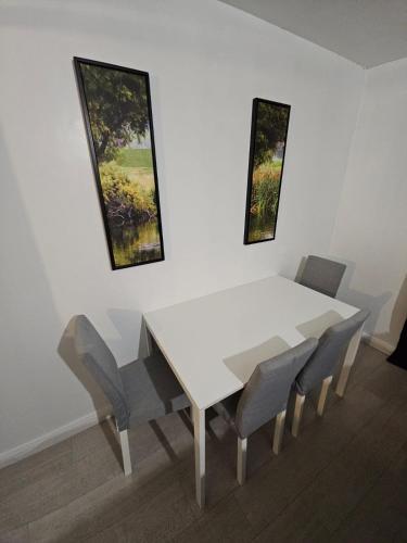 Spacious single room in 戴布魯克