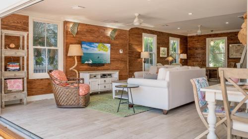 Southernmost Bliss by Last Key Realty in Key West, USA