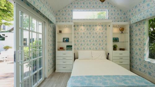 Southernmost Bliss by Last Key Realty - image 5