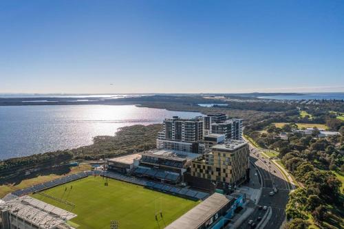 Eksterijer hotela, Modern 2BR with Balcony, Pool & Parking in Cronulla