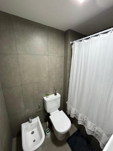 Bathroom, Departamento Flores in Flores