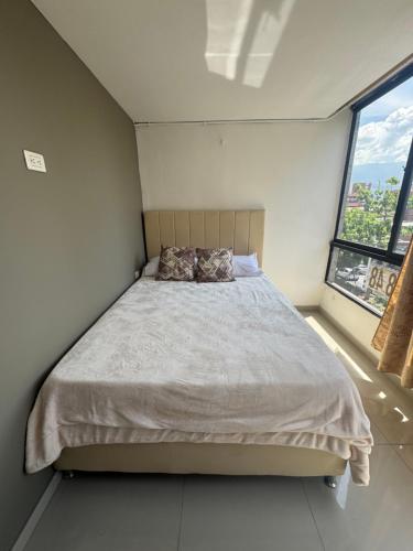 Amplio apartamento en la 70 Estadio Laureles para grupos familiares o amigos