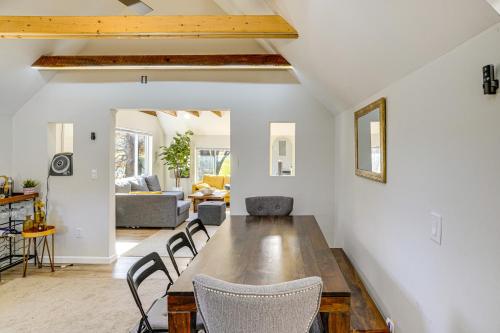 Retreat with Deck and Grill 1 Mi to Hunter Mtn Resort in Hunter, USA