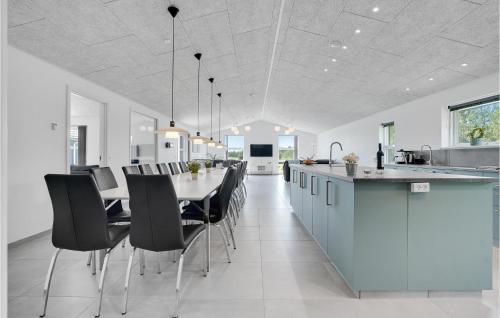 Kitchen, Lovely Home In Jerup With Sauna in Jerup