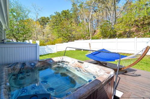 Close2beach, Speakeasybar,hottub, Petsok, Firepit in 東丹尼斯 (MA)