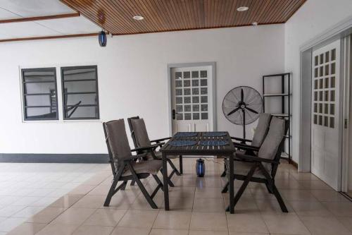 Villa in een rustige wijk van Paramaribo Noord, Paramaribo (foto 5)