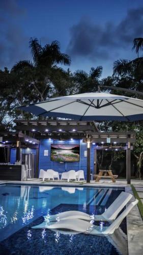 Lake Of Dreams Miami House