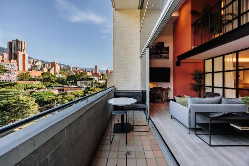 H10 - Provenza, Medellín