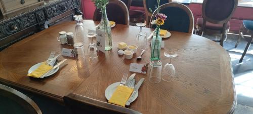 611616554 Great Trethew Manor Hotel & Self Catering Lodges