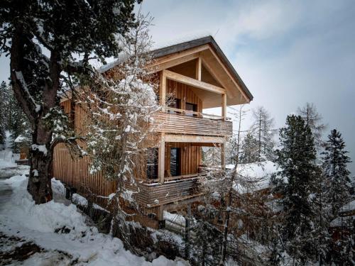 Spacious chalet with nice balcony