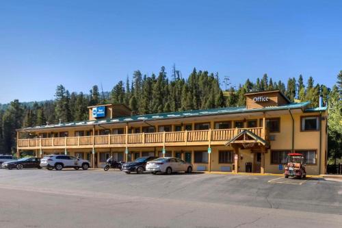 . Best Western Rivers Edge