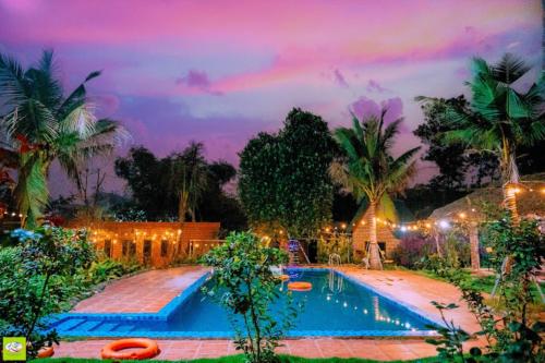 RAFE GARDEN - HOMESTAY BA VÌ - 수영장