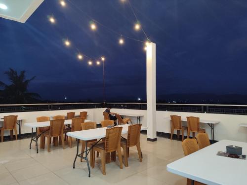 DJ HOTEL in Raha