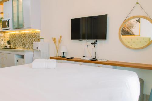 Cozy Stay Studio Apartment at B Residence near AEON Mall By Travelio - image 2