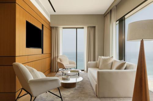 Facilities, Delano Dubai in Bluewaters Island