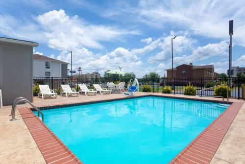 Uitzicht, La Quinta Inn & Suites by Wyndham Oxford - Anniston in Oxford (AL)