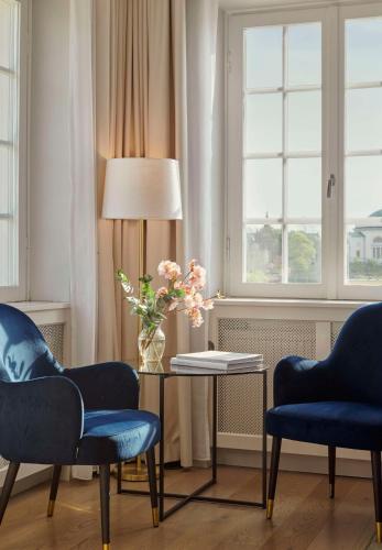 Deluxe King Room with Sea View image 5