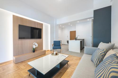 City Vibes Stylish 2BR and a Stunning Balcony, Atene