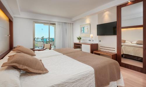 Hipotels Cala Millor Park - image 10
