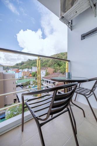 room detail thumbnail 1