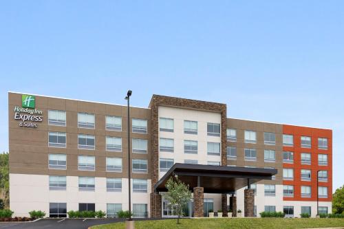 . Holiday Inn Express & Suites Waynesboro East