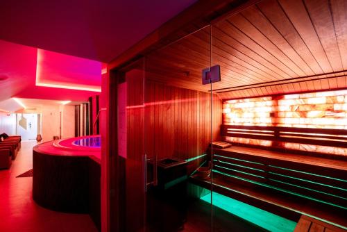Tresor Le Palais Timisoara Curio Collection by Hilton - image 3