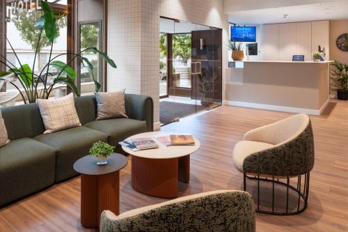 Catalonia Brussels - image 10