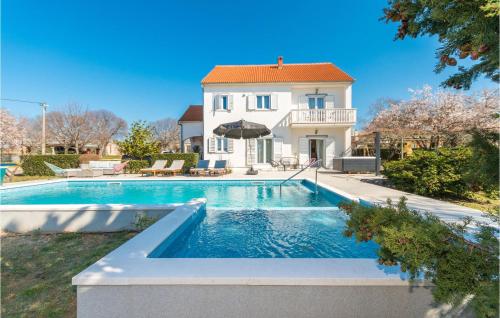 Peldbaseins, Beautiful Home In Tinj in Gorica