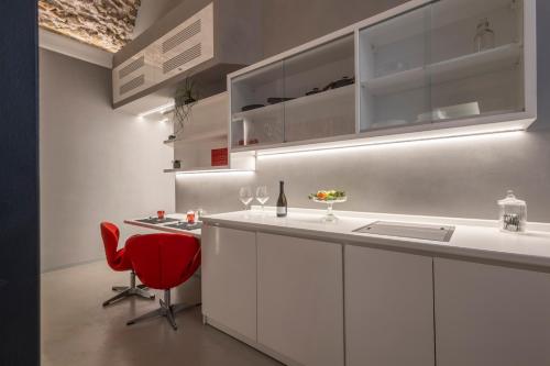 Spagna Suite Luxury Home - Trevi Fountain, Рим (фото 10)