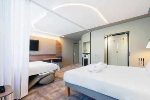 Novotel Suites Nancy Centre - main image