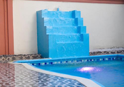 Swimming pool, Mansion familiar capitulo con piscina y cerca de la playa in San Pedro De Macoris