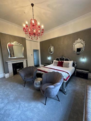 Derby Manor - image 5