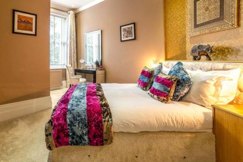 Deluxe Double Room image 10
