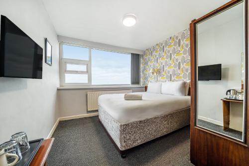 Bedford Hotel - image 2