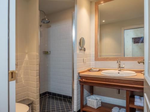 Ebel Boutique Hotel - image 2