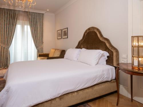 Ebel Boutique Hotel - image 14