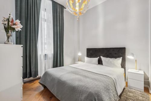 Comfy 2 Bedroom Apartment Charlottenburg - image 4