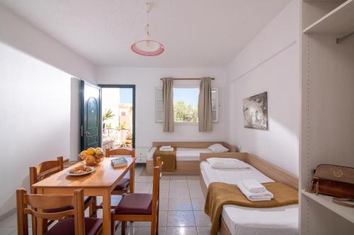 Golden Valentin Apartments Room Type - One-Bedroom Apartment with Garden or Pool View Golden Valentin Apartments Room Type - One-Bedroom Apartment with Garden or Pool View
