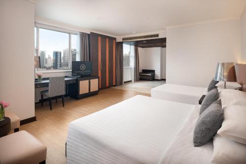 Premier Family Room (North Tower)