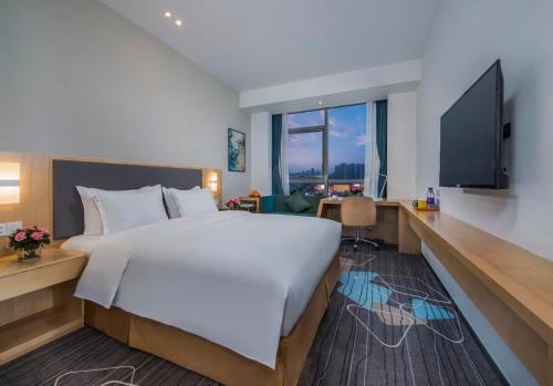 room detail thumbnail 0