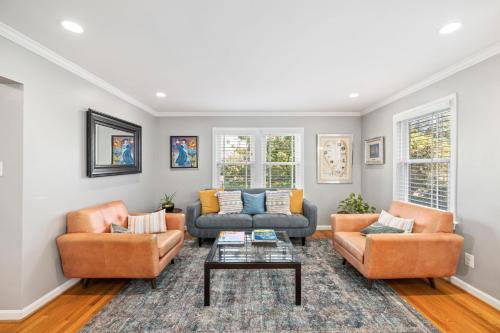Clarendon Prestige 5-BR Luxury Homestay in Arlington, USA