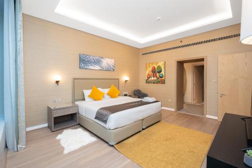 Escape24 Stunning 1BR Panoramic Sea View Palm Tower Palm Jumeirah Dubai, Dubai (photo 9)