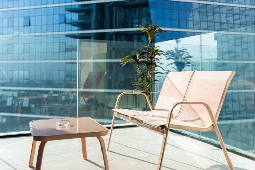 Upscale 1BR Luxury Apt in Missoni Urban Oasis - image 10