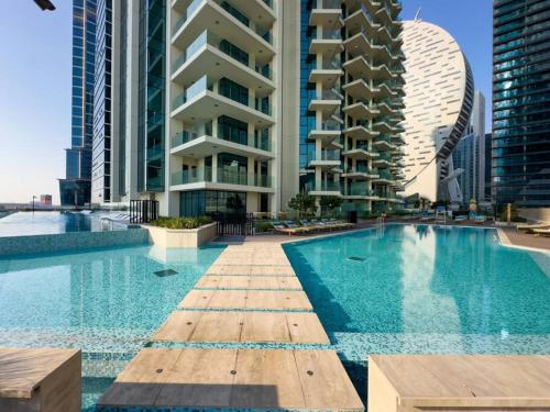 Upscale 1BR Luxury Apt in Missoni Urban Oasis - image 14