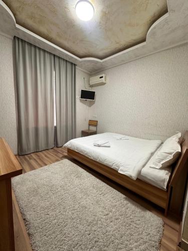 . Гостиница