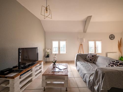 Appartement Chaleureux avec 2 grandes chambres in Saint-Rambert-d'Albon (Rhone-Alpes)