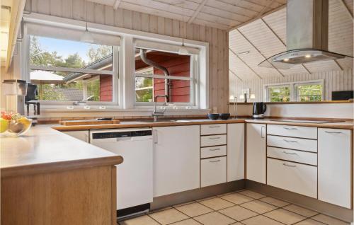 Kitchen, Four-Bedroom Holiday Home In Vaggerlose in Idestrup