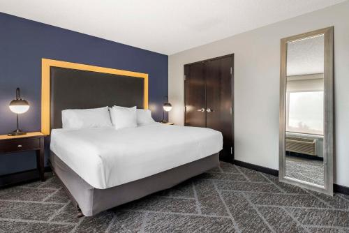 Cambria Hotel Minneapolis Maple Grove - image 6